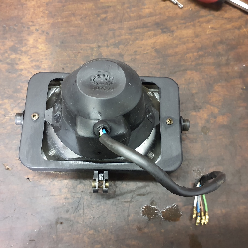 Optique de phare avant CEV 282