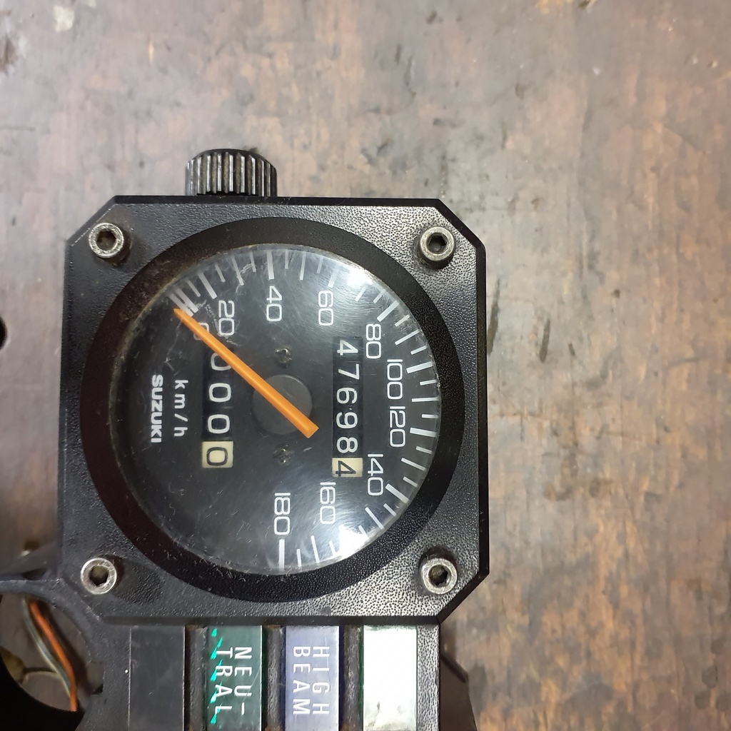 Bloc compteur et compte-tours occasion — Suzuki DR 750 Big