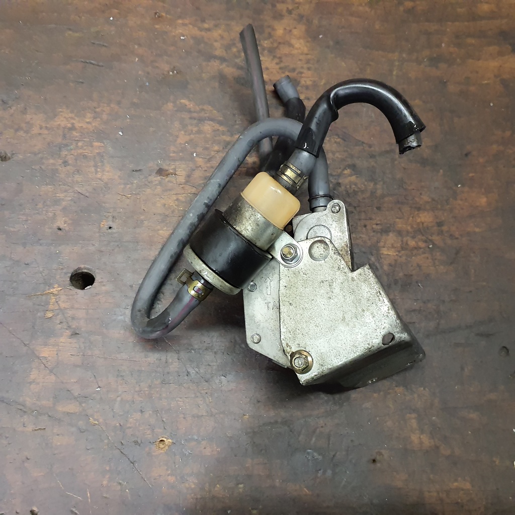 Pompe à essence à dépression occasion — Yamaha XJ 600 N Diversion