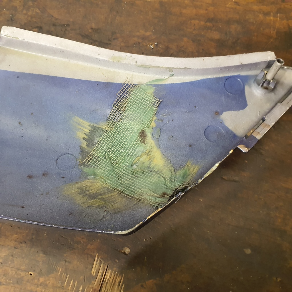 Flanc de carénage arrière gauche occasion — Honda NSR 125 R