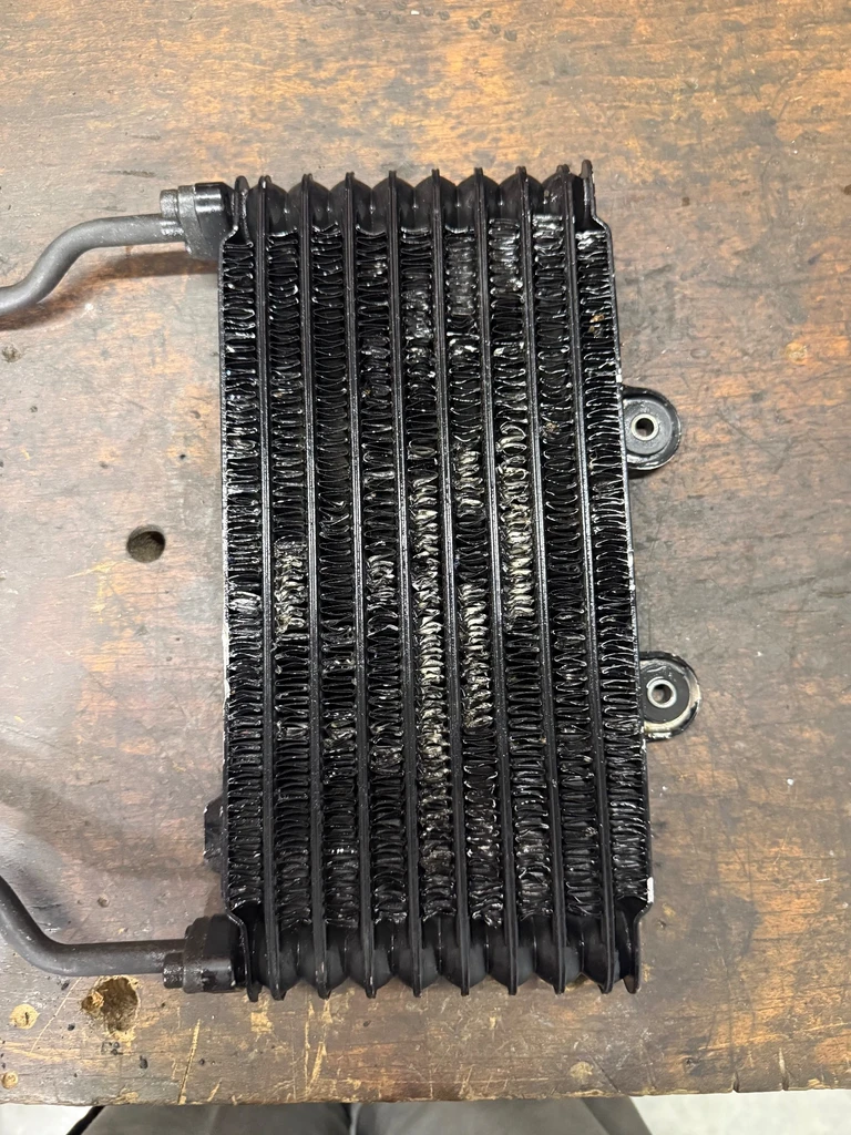 Radiateur d'huile occasion — Suzuki GSF 600 Bandit