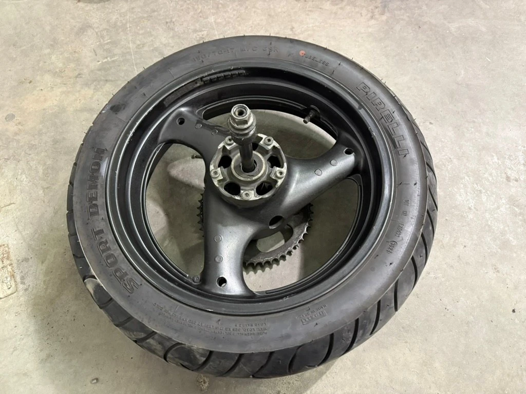 Roue arrière occasion — Suzuki GSF 600 Bandit