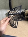Grille de carénage latérale avec supports de montage